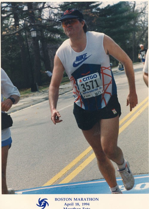Peter Alan Smith running the Boston Marathon on Team With A Vision in 1994
